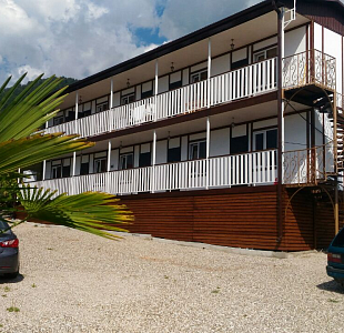 Двухэтажная гостиница, построенная компанией ВИРМАК в Абхазии (Новый Афон)